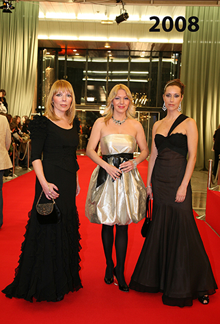 Poročna obleka, ki jo je leta 2006 Vlasta kreirala za svojo hči Katjo