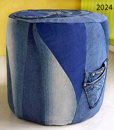 Džins prevleka za taburet, z žepkom za daljinca.Patchwork, ustvarjen iz kavbojk.